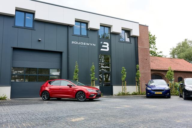 Volvo V40 2.0 T2 Momentum Cruise Control | Stoelverwarming | parkeersensoren