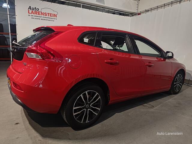 Volvo V40 1.5 T2 122pk Edition+ Aut.6 Navi / Wifi / Climate C./ Cruise C./ LED