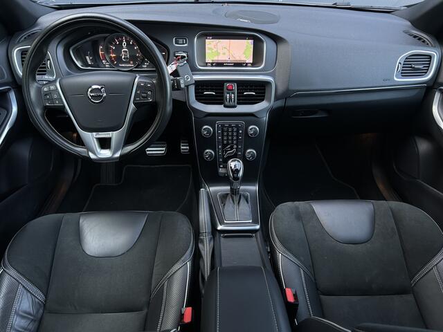 Volvo V40 1.5 T3 AUTOMAAT Polar+ Sport 1e EIGENAAR PANO DAK CAMERA HARMAN KARDON PARK ASSIST LED NAVI