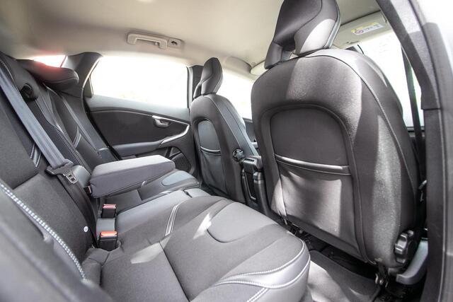 Volvo V40 1.5 T3 Nordic+ | All season banden