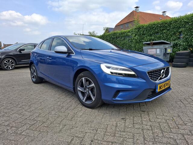 Volvo V40 2.0 D2 Nordic+ R-DESIGN