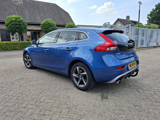 Volvo V40 2.0 D2 Nordic+ R-DESIGN