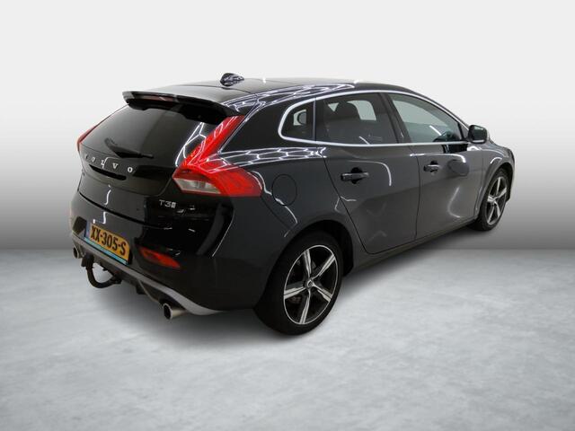 Volvo V40 1.5 T3 Polar+ Sport | Trekhaak | DAB | Harman/Kardon | Keyless entry/start | Panoramadak | Regensensor | stoelverwarming | Parkeercamera | Parkeersensoren V+A |