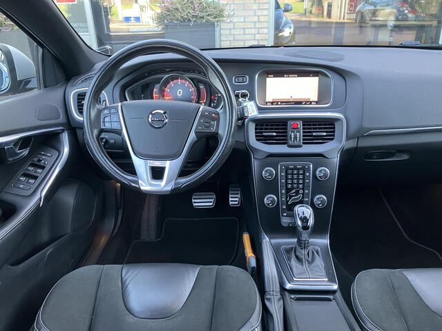 Volvo V40 1.5 T3 Polar+ Sport | R-Design | Pano | Leder | NAP