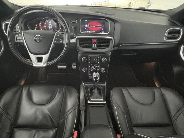 Volvo V40 1.5 T3 Polar+ Sport R-Design | TREKHAAK | PANO-DAK |