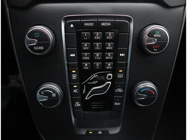 Volvo V40 CROSS COUNTRY 1.5 T3 Momentum Automaat