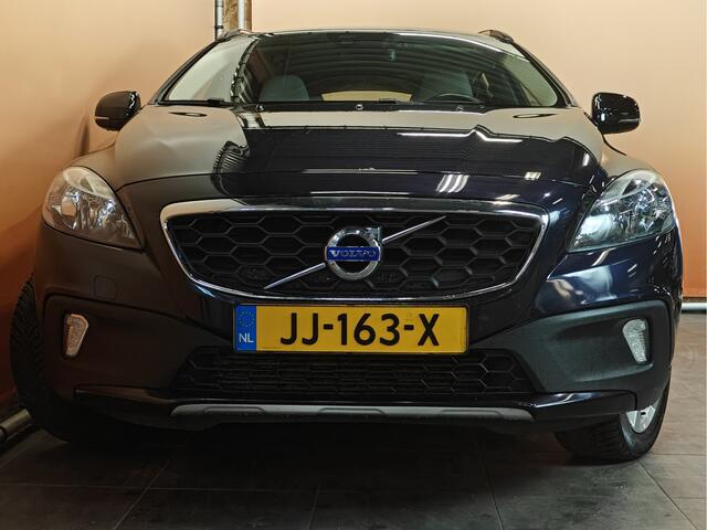 Volvo V40 CROSS COUNTRY 2.0 T3 Momentum dealer onderhouden navigatie