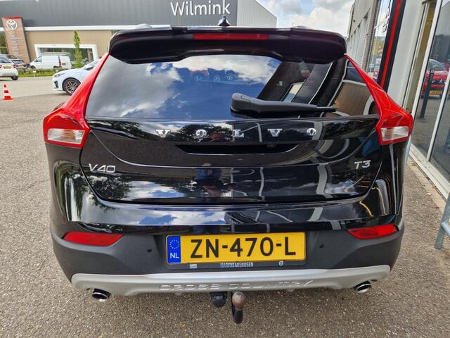 Volvo V40 CROSS COUNTRY 1.5 T3 Polar+ Luxury