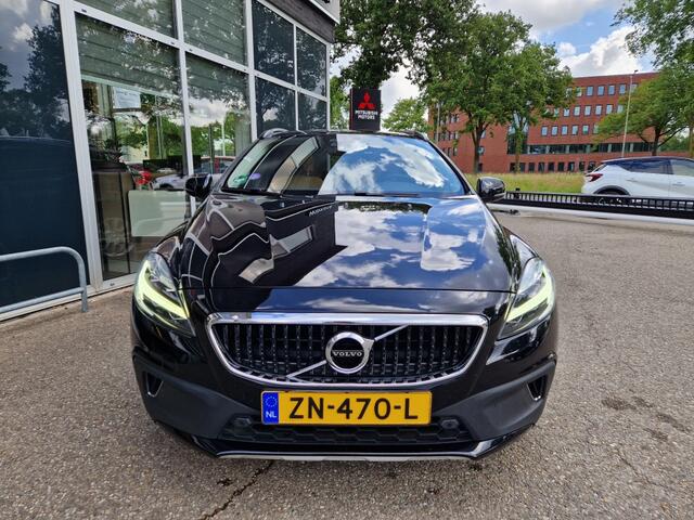 Volvo V40 CROSS COUNTRY 1.5 T3 Polar+ Luxury