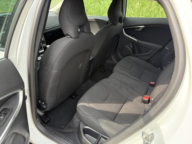 Volvo V40 CROSS COUNTRY 2.0 T3 Nordic / NAVI / AIRCO / CRUISE / 136dkm! NAP!