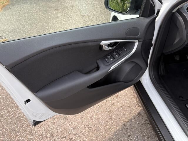 Volvo V40 CROSS COUNTRY 2.0 T3 Nordic / NAVI / AIRCO / CRUISE / 136dkm! NAP!