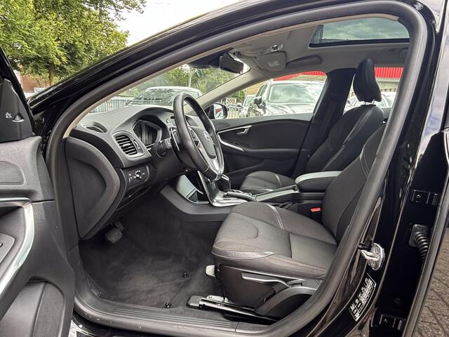 Volvo V40 CROSS COUNTRY 2.0 T4 AWD ACC Panorama BLIS PDC camera