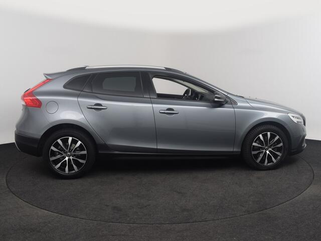 Volvo V40 CROSS COUNTRY 1.5 T3 Summum | Leder o Camera o Keyless o Goed onderhouden