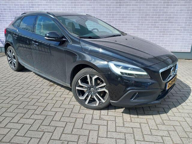 Volvo V40 CROSS COUNTRY 1.5 T3 Summum | Harman Kardon | Stoelverw. | Navigatie | Parkeersensoren V+A | Achteruitrijcamera