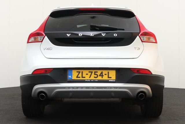 Volvo V40 CROSS COUNTRY 1.5 T3 Polar+ Luxury Pano-dak Adapt.Cruise Camera