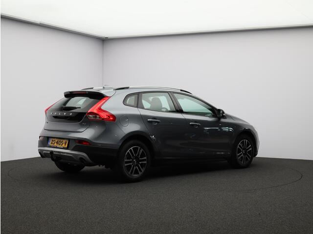 Volvo V40 CROSS COUNTRY 2.0 T4 Automaat Polar+ / Trekhaak / Standkachel / Parkeercamera / Stoelverwarming / Keyless /