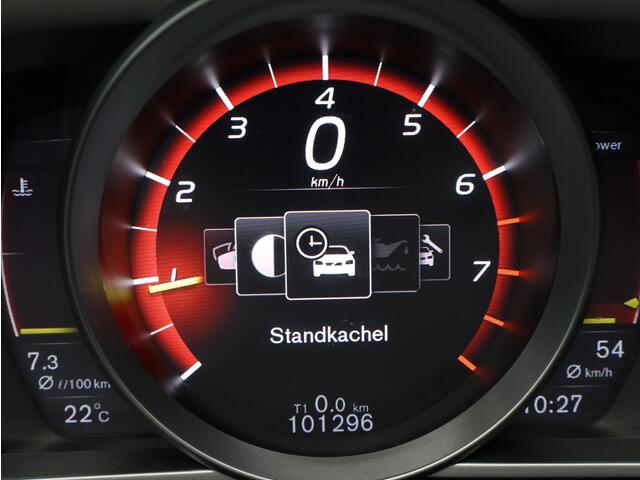 Volvo V40 CROSS COUNTRY 2.0 T4 Automaat Polar+ / Trekhaak / Standkachel / Parkeercamera / Stoelverwarming / Keyless /