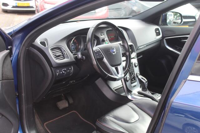 Volvo V40 CROSS COUNTRY 2.0 D3 Ocean Race