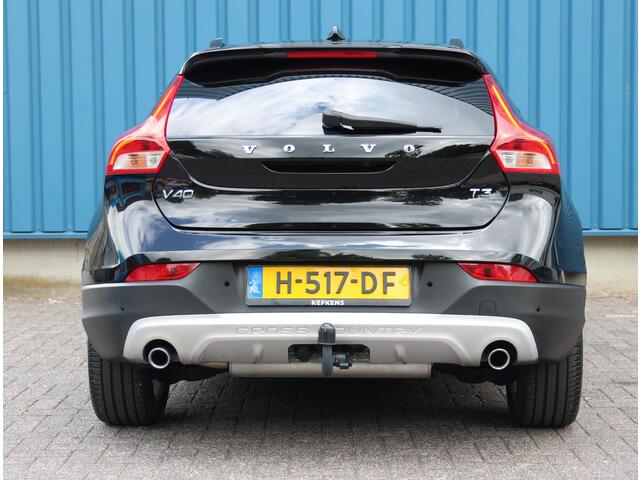 Volvo V40 CROSS COUNTRY 1.5 150PK T3 Polar+ Luxury | AUTOMAAT | LEER | Harman/Kardon | Glazen/Pannoramadak | Camera | Cruise Control | Navigatie | LED | Keyless | Trekhaak | Keyless |