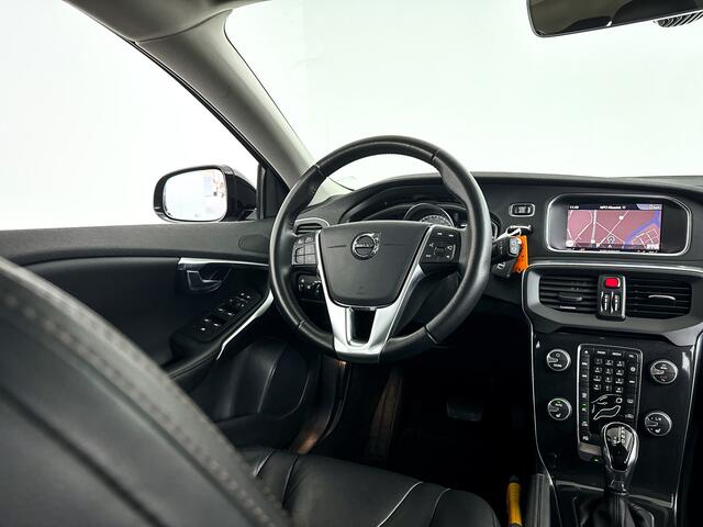 Volvo V40 CROSS COUNTRY T3 Aut. Polar+ Luxury | Harman Kardon | Panoramadak | Stoelverwarming | Parkeercamera