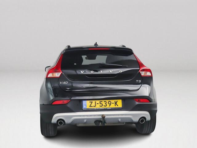 Volvo V40 CROSS COUNTRY T3 Aut. Polar+ Luxury | Harman Kardon | Panoramadak | Stoelverwarming | Parkeercamera