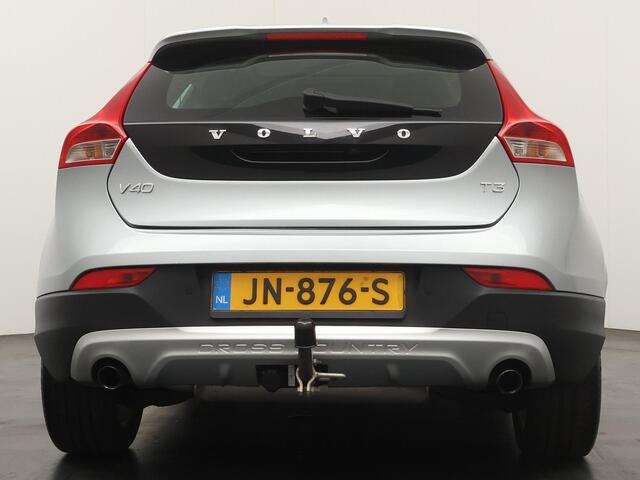Volvo V40 CROSS COUNTRY 1.5 T3 Summum - Automaat - 101.442 KM - Lederen interieur