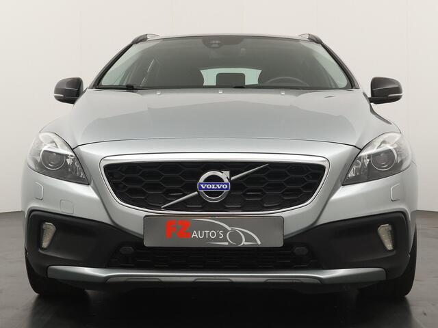 Volvo V40 CROSS COUNTRY 1.5 T3 Summum - Automaat - 101.442 KM - Lederen interieur