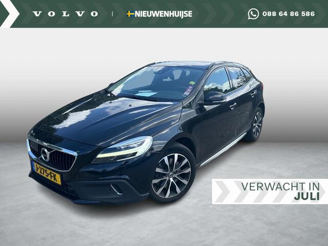 Volvo V40 CROSS COUNTRY 1.5 T3 Summum | Standkachel | Adaptieve cruise control | BLIS | Parkeersensoren | Parkeercamera | Keyless entry/start | Volvo on Call | Panoramadak |