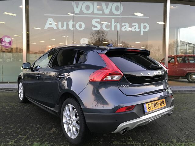 Volvo V40 CROSS COUNTRY 1.5 T3 Polar+ Luxury Automaat | Rijklaar incl 12 mnd Bovag | Panoramadak Keyless entry Darktint H/K audio