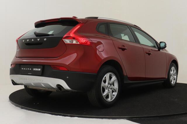 Volvo V40 CROSS COUNTRY T4 AWD GEARTRONIC MOMENTUM *UNIEK!* -PANO.DAK|POWER-SEAT|STANDKACHEL|PARK-ASSIST|16"|VERW.VOORRUIT