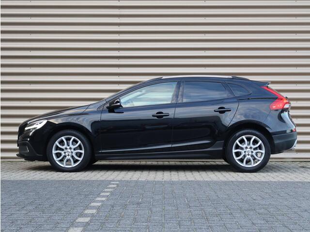 Volvo V40 CROSS COUNTRY T3 Nordic+ | Achteruitrijcamera | Stoelverwarming