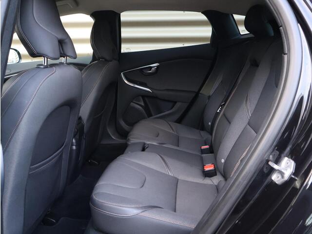 Volvo V40 CROSS COUNTRY T3 Nordic+ | Achteruitrijcamera | Stoelverwarming