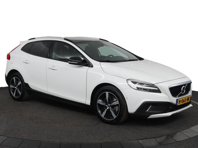 Volvo V40 CROSS COUNTRY T3 Polar+ Luxury | NAP | Automaat | 1e eigenaar | Pano | Leder | Stoelverwarming | Keyless