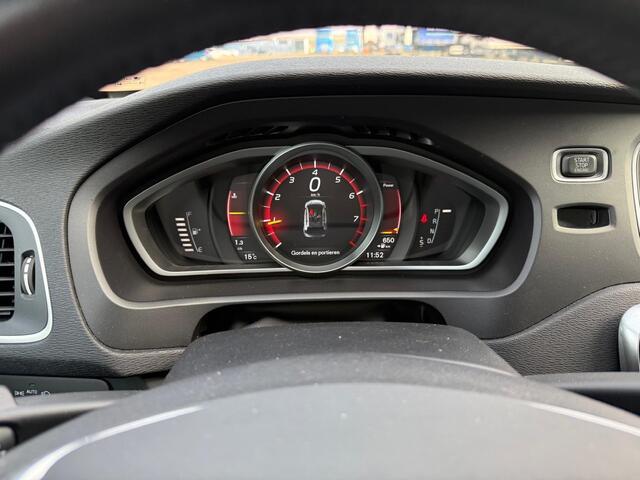 Volvo V40 CROSS COUNTRY 1.5 T3 Polar+ Luxury