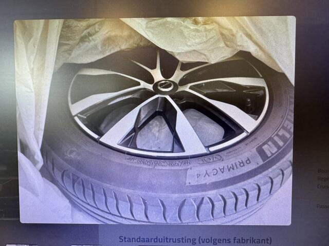 Volvo V40 CROSS COUNTRY 1.5 T3 152 PK Momentum | Navi | Cruise | Regen sensor | % Bovag Occasion Partner %