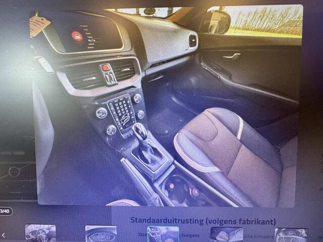 Volvo V40 CROSS COUNTRY 1.5 T3 152 PK Momentum | Navi | Cruise | Regen sensor | % Bovag Occasion Partner %