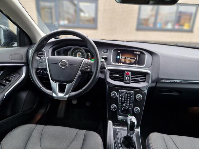 Volvo V40 CROSS COUNTRY T3 Nordic+ | Lichtmetalen velgen 17" | Stoelverwarming