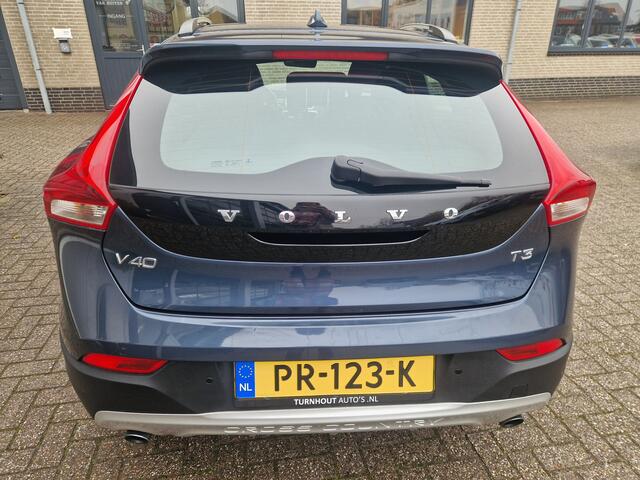 Volvo V40 CROSS COUNTRY T3 Nordic+ | Lichtmetalen velgen 17" | Stoelverwarming