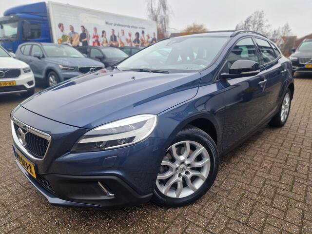 Volvo V40 CROSS COUNTRY T3 Nordic+ | Lichtmetalen velgen 17" | Stoelverwarming