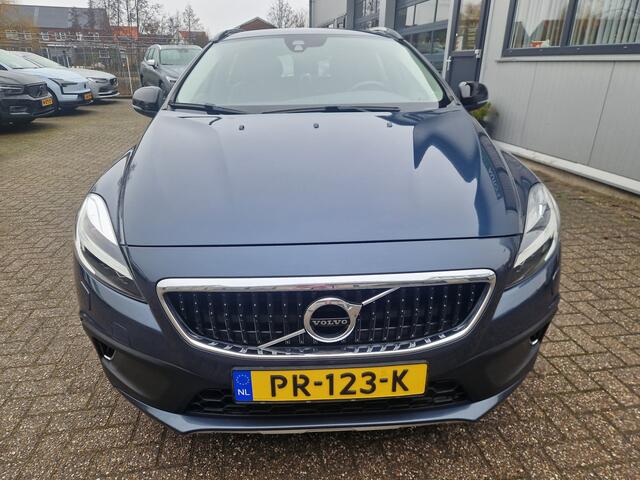 Volvo V40 CROSS COUNTRY T3 Nordic+ | Lichtmetalen velgen 17" | Stoelverwarming