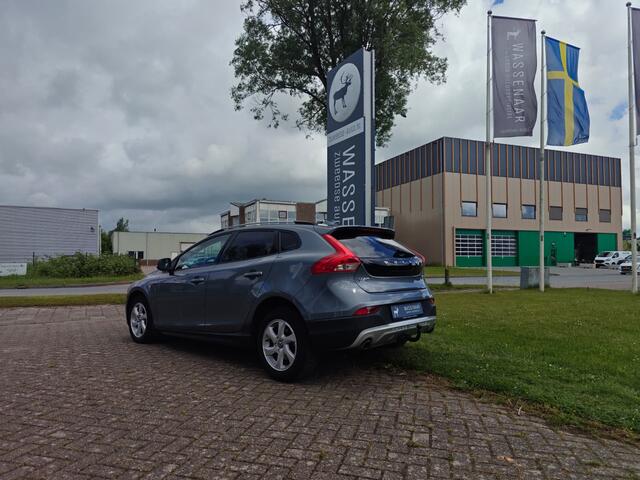 Volvo V40 CROSS COUNTRY T3 Momentum | Rijklaarprijs | Trekhaak |