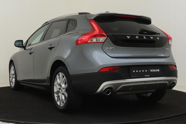 Volvo V40 CROSS COUNTRY T3 AUT. POLAR+ LUXURY *11.100KM!* -PANO.DAK|HARMAN/KARDON|LEDER|CAMERA|AUTOM.PARK.|PRIVACY.GLAS|KEYLESS|DEALEROH.
