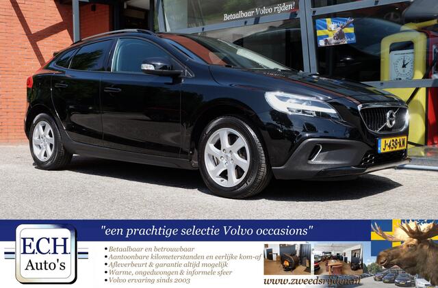 Volvo V40 CROSS COUNTRY 2.0 T3 152 pk Nordic+ Navi, Stoelverwarming, LED, Trekhaak