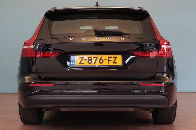 Volvo V60 2.0 B3 Essential Edition Automaat | NAVI | CLIMA | CAMERA + PDC | ADAP CRUISE | STUUR/STOELVERW |