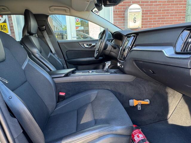 Volvo V60 2.0 T5 184kW Momentum