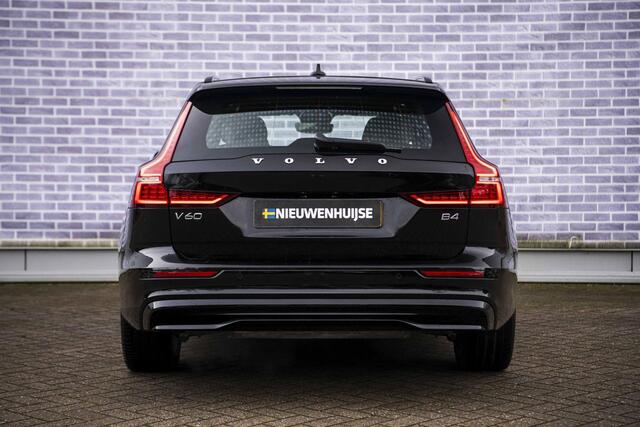 Volvo V60 2.0 B4 Plus Dark | Panorama dak | Adaptieve cruise control | Elektrisch verstelbare voorstoelen | Stoel/stuur verwarming |