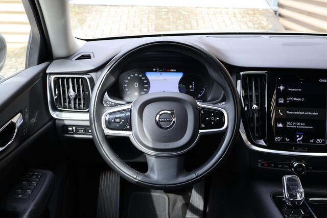 Volvo V60 T8 Recharge AWD Inscription | Elektr. trekhaak | Adaptieve cruise control | Stoelverwarming voor & achter