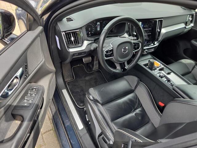 Volvo V60 2.0 B4 Aut. R-Design | Navi | Camera | Trekhaak | Memory |