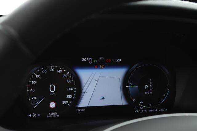 Volvo V60 2.0 T6RECHARGE 350PK AWD R-DESIGN AUT8 | Long Range | Navi | Trekhaak