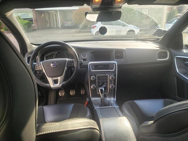 Volvo V60 2.0 D4 Business Sport